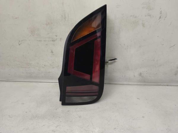 FEU ARRIERE DROIT VW - Vue 1